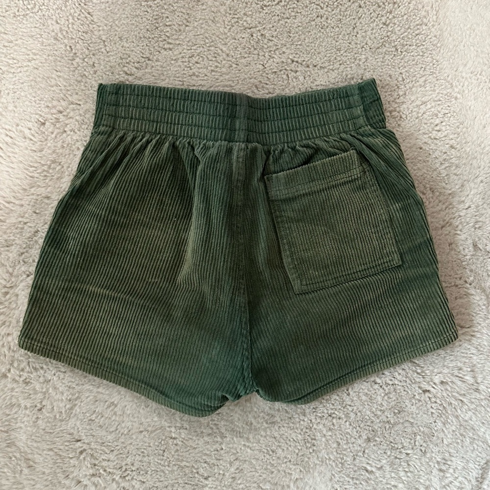 High Waist Green Corduroy Shorts - Picture 5 of 5